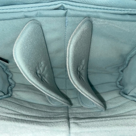 Crumpler The Mild Enthusiast (M) Sling Camera Bag 16L - Picture 4 of 4